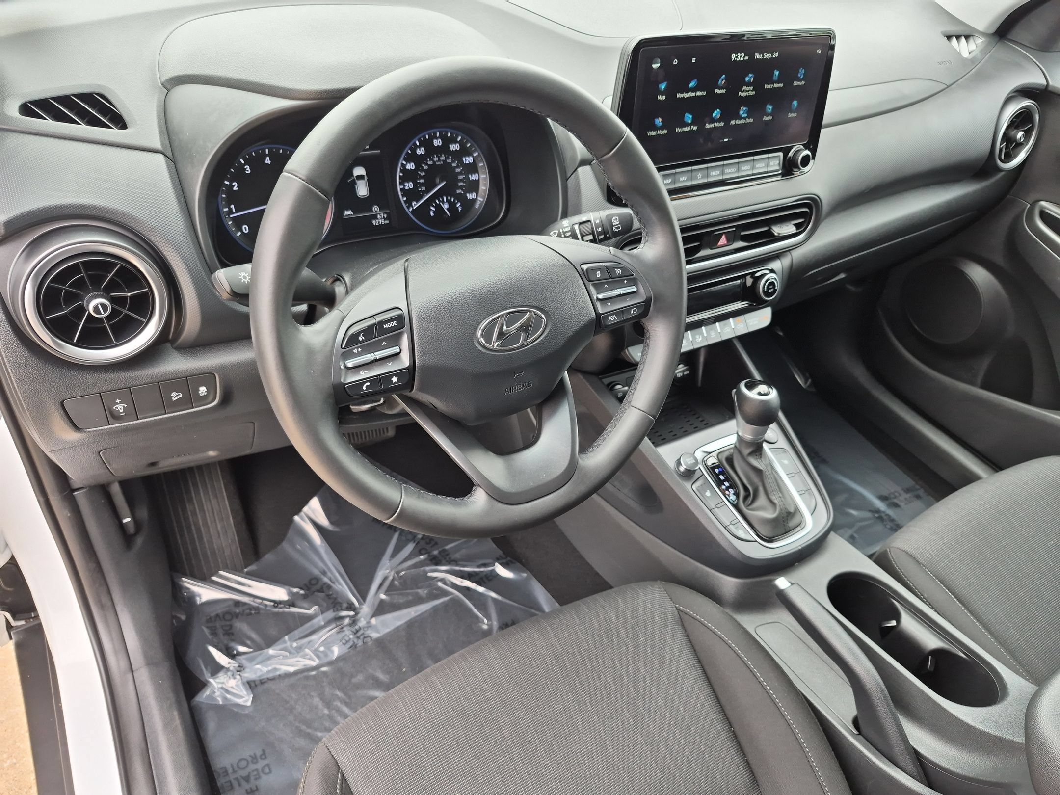 Used 2023 Lunar White Hyundai SEL AWD image 10