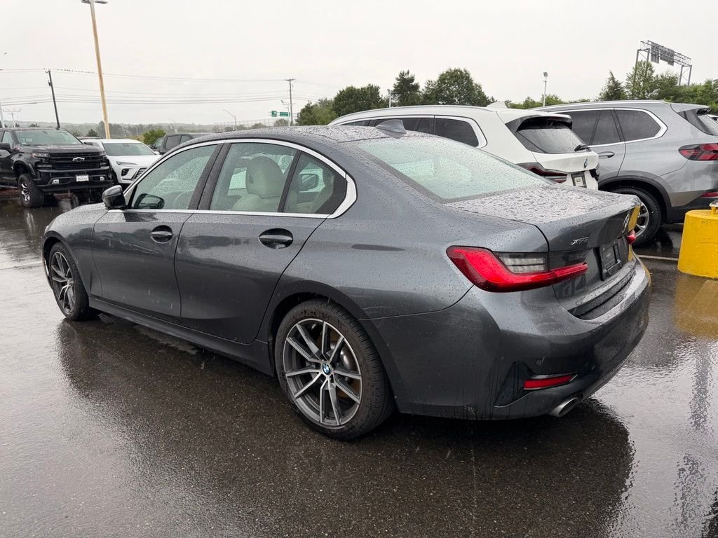 Used 2020 Gray BMW 330i xDrive image 3