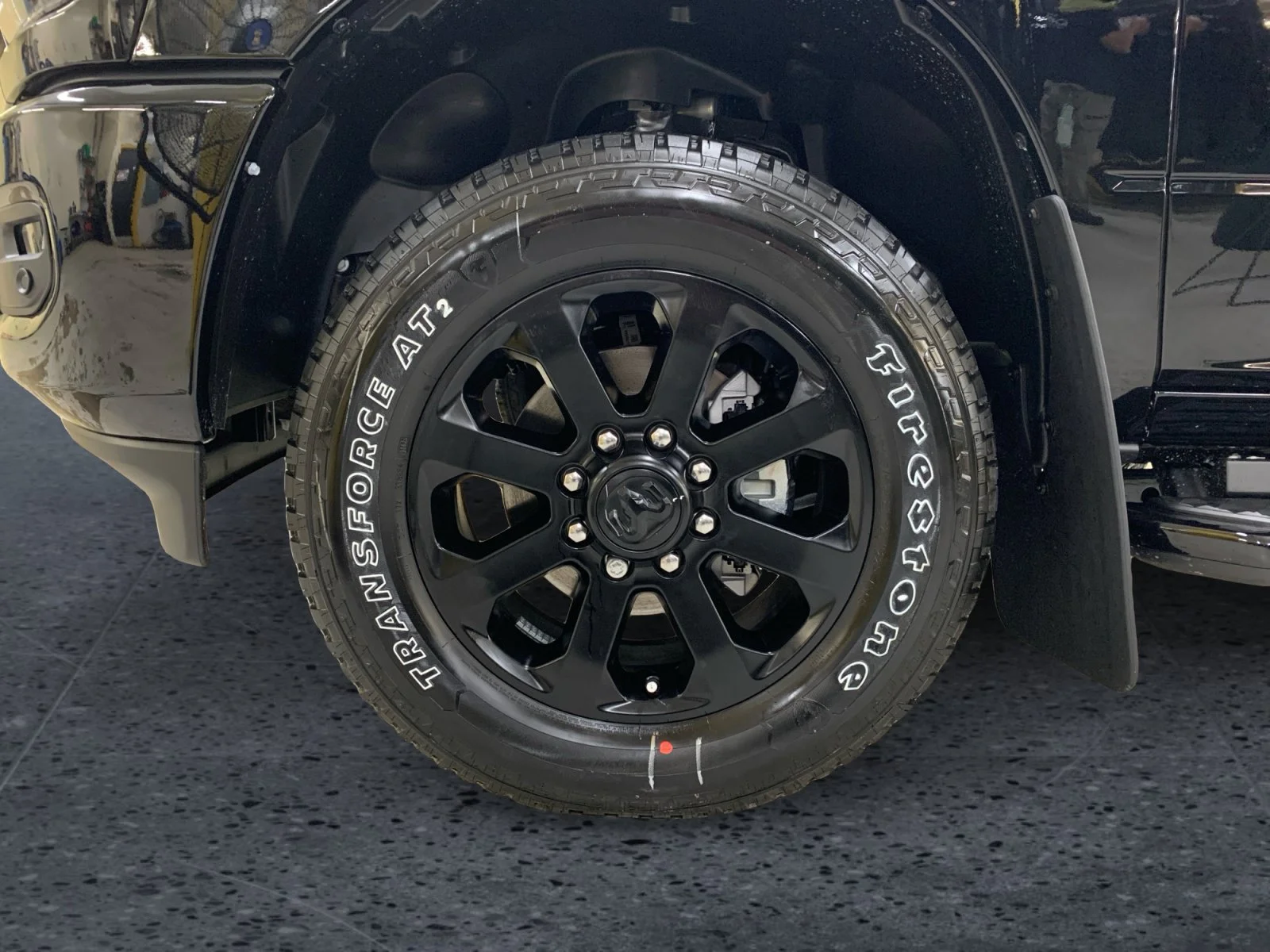 New 2026 Diamond Black Crystal Pearl Ram Big Horn image 9