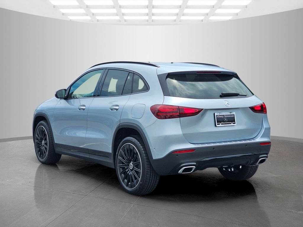 New 2026 Cirrus Silver Metallic Mercedes-Benz GLA 250 image 4