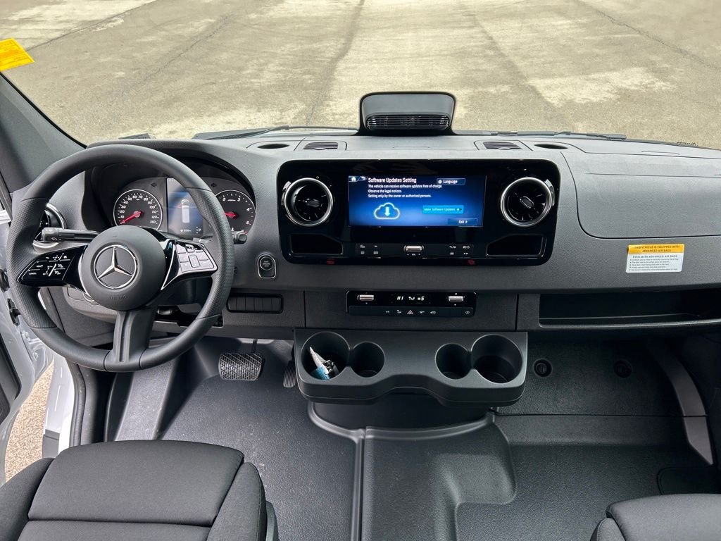 New 2026 Arctic White Mercedes-Benz Cargo 170 WB image 12