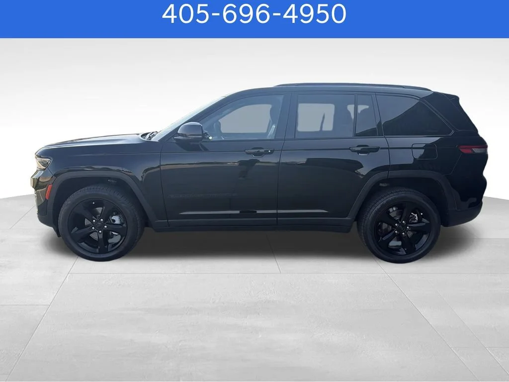 Pre-Owned 2023 Jeep Grand Cherokee Limited