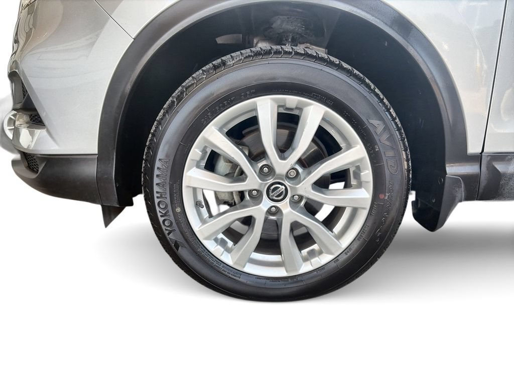 Used 2020 Silver Nissan S FWD Xtronic CVT image 34