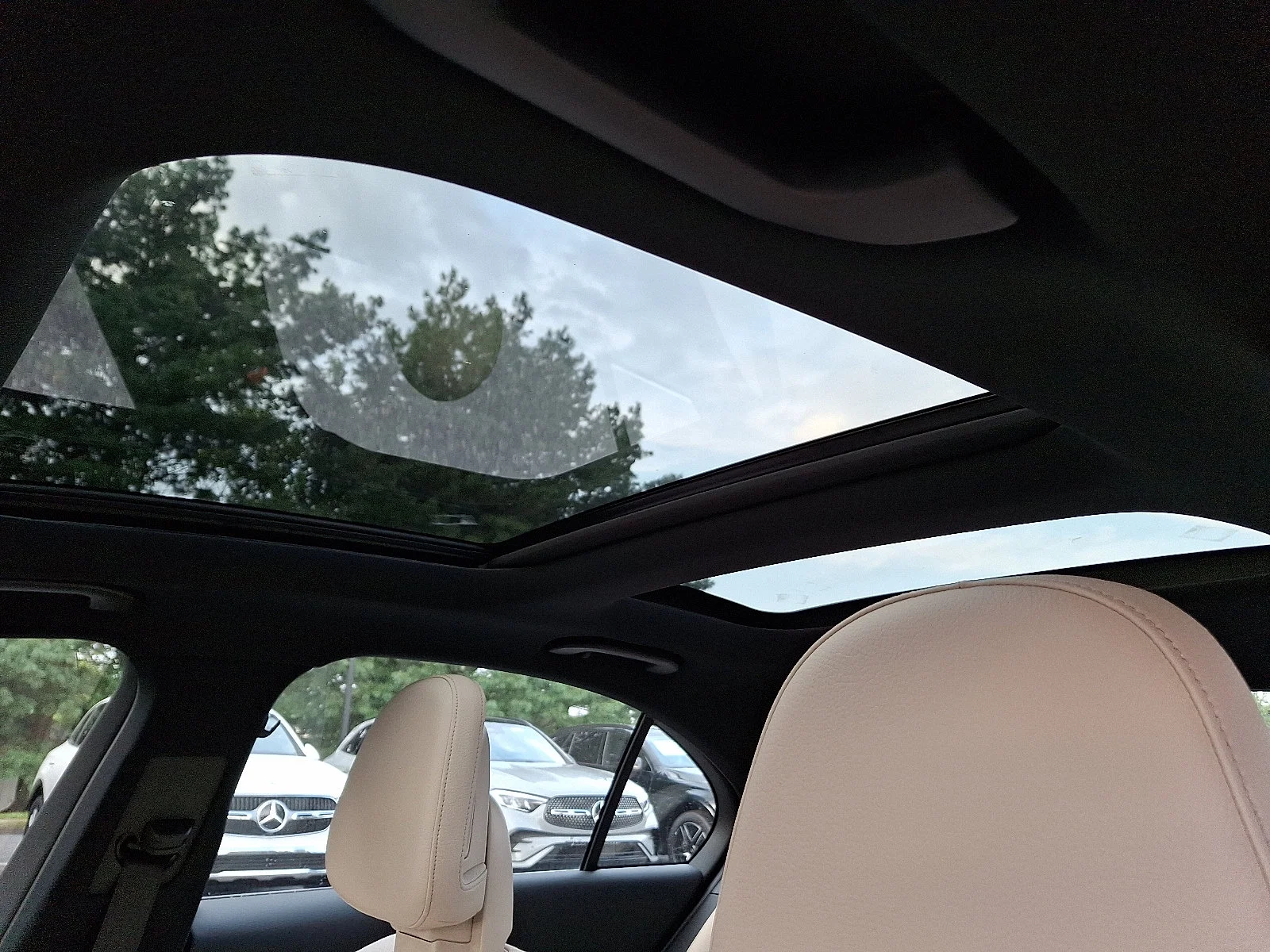 New 2026 Twilight Blue Metallic Mercedes-Benz C 300 image 9