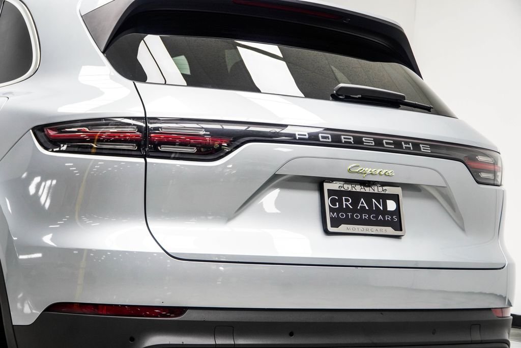 Used 2023 Silver Porsche Base image 16