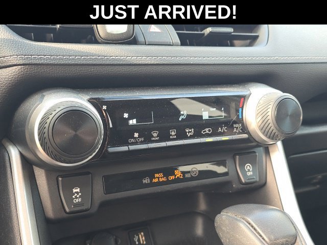 2024 Toyota RAV4 LE - Photo 15