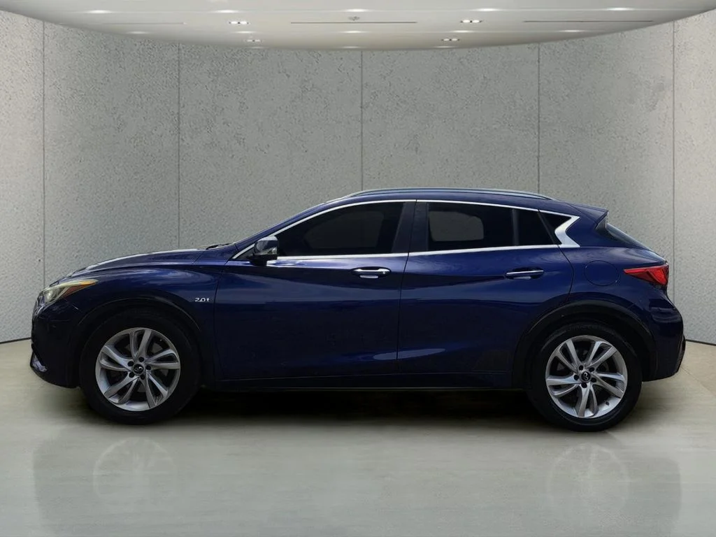 Used 2017 Blue INFINITI Premium image 6