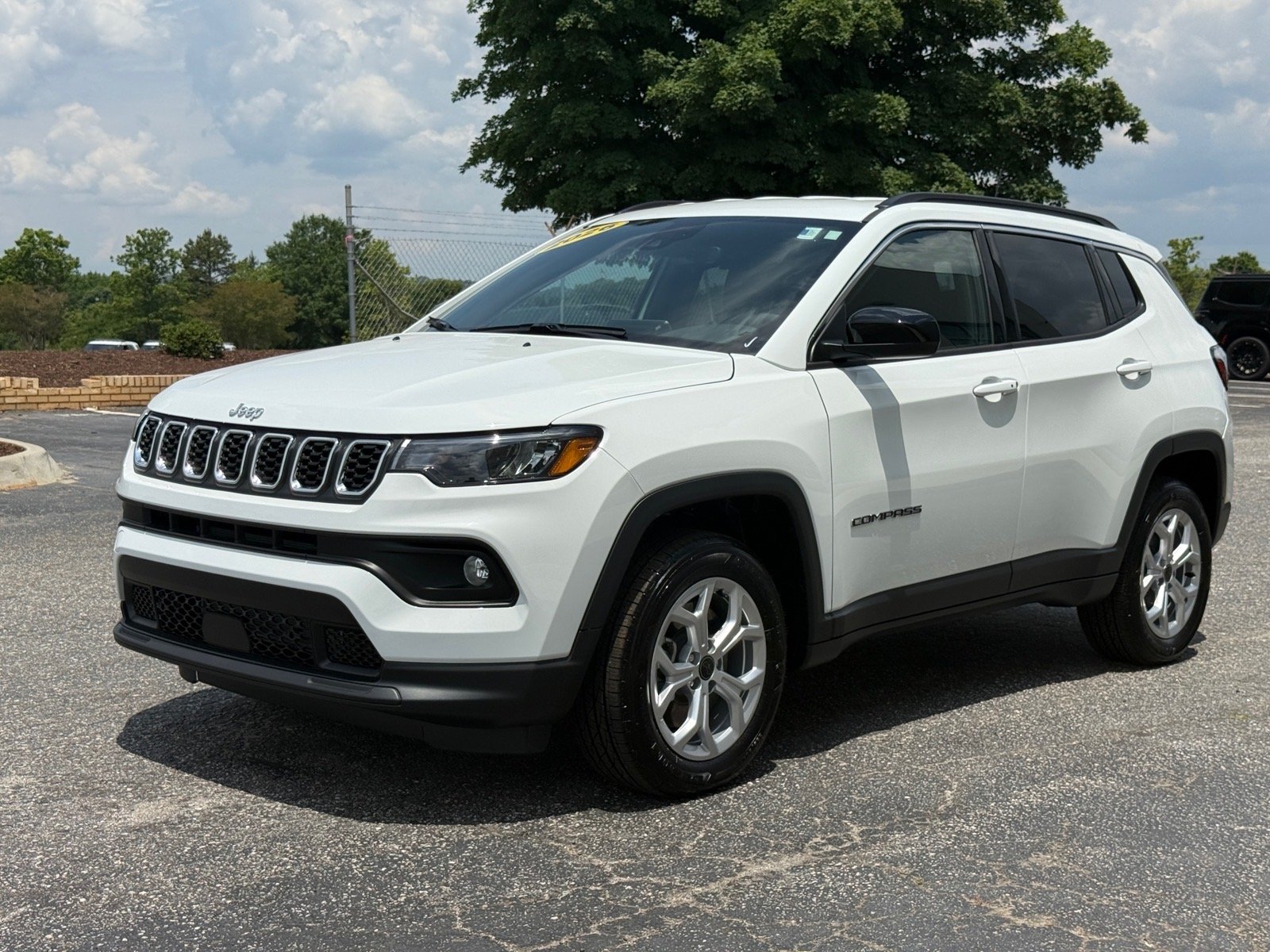 Certified Used 2026 Bright White Clear Coat Jeep Latitude image 7