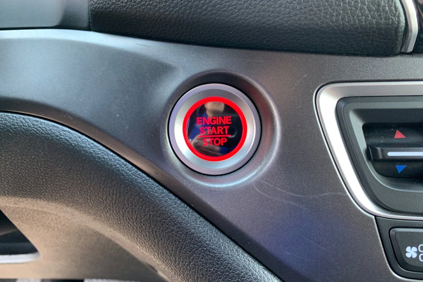 Certified Used 2023 Blue Honda EX-L image 27