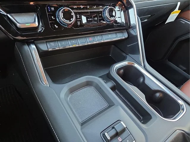 2026 GMC Sierra 3500HD Denali Ultimate - Photo 18