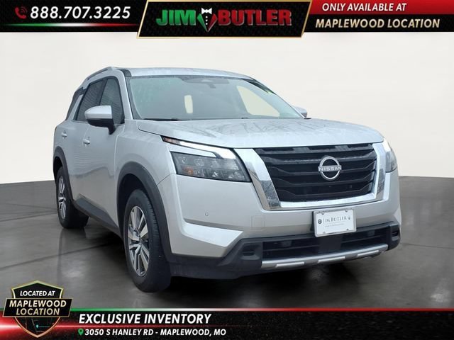 Used 2025  Nissan SL image 5