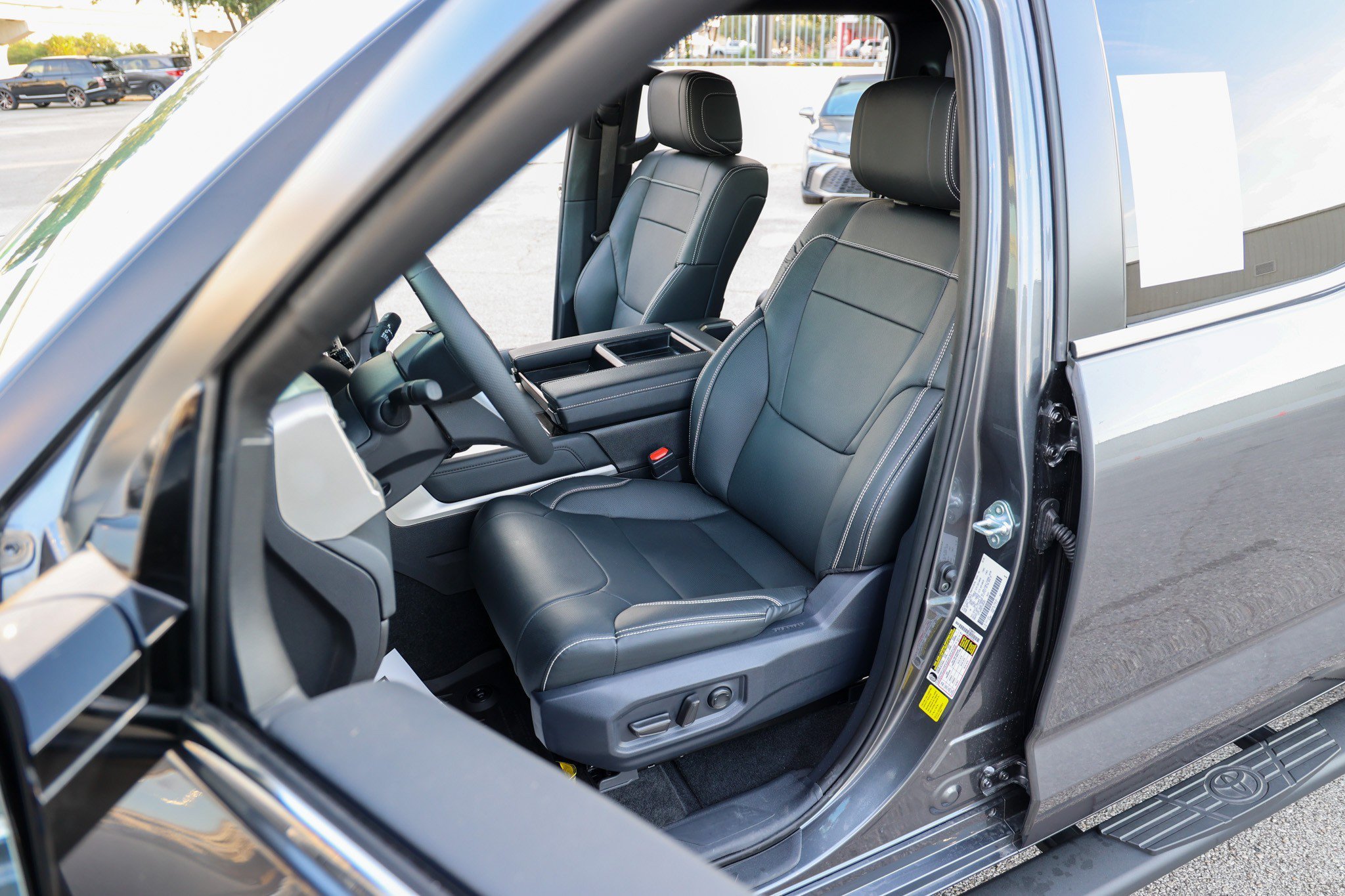 Used 2026 MAGNETIC GRAY MET Toyota Limited image 35