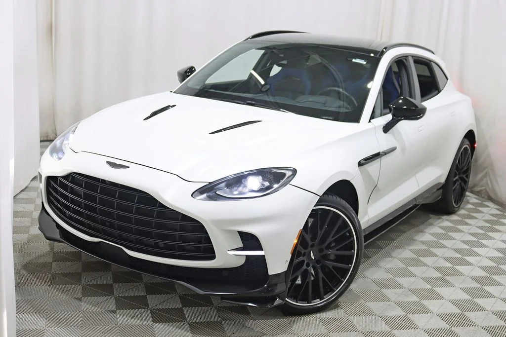 Used 2023 White Aston Martin 707 image 6