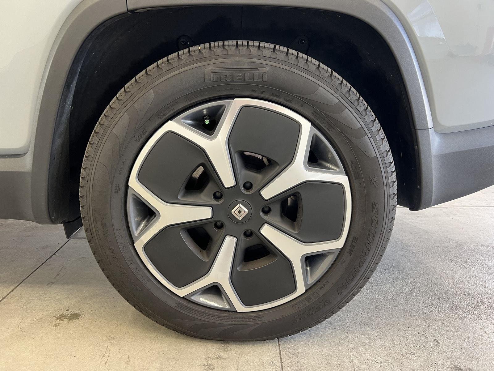 Used 2024 Limestone Rivian Adventure image 10
