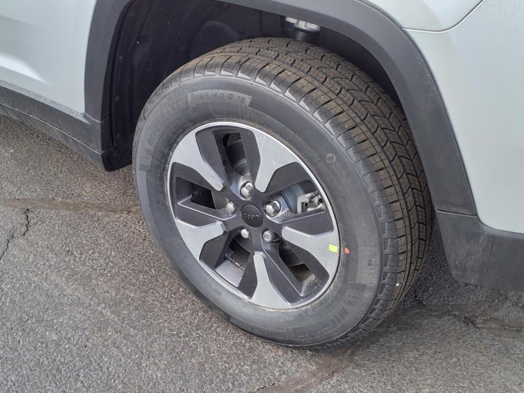 New 2024 Silver Zynith Jeep 4xe image 12