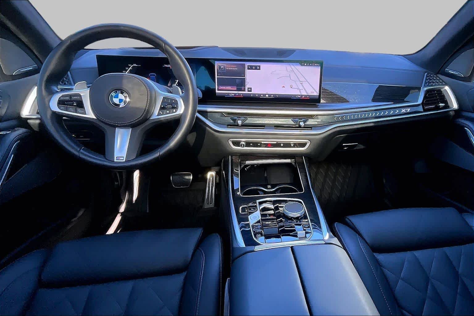 Used 2025 Black Sapphire Metallic BMW xDrive40i image 16