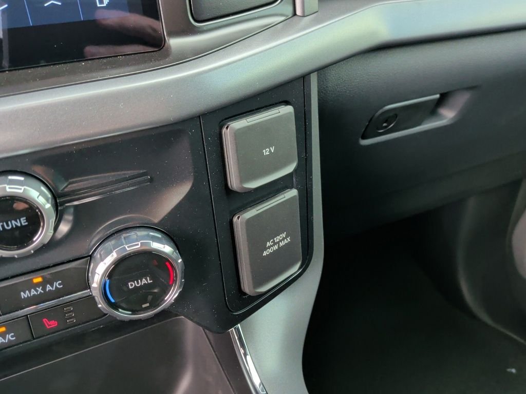 New 2026 Carbonized Gray Metallic Ford XLT image 29