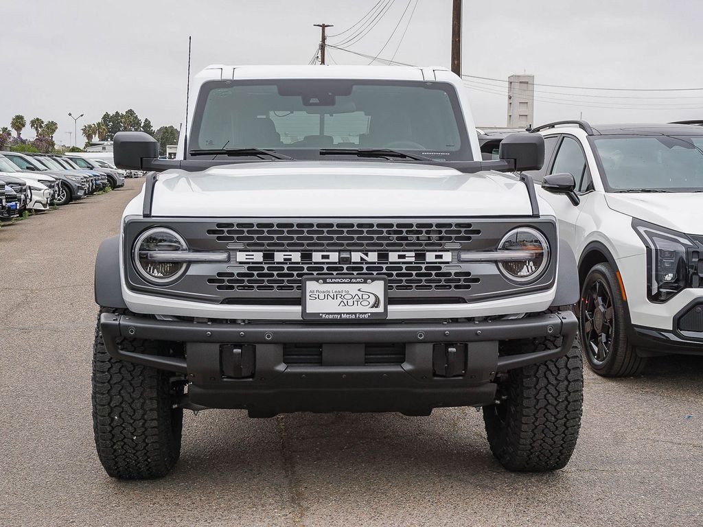 New 2026 Oxford White Ford Badlands image 2