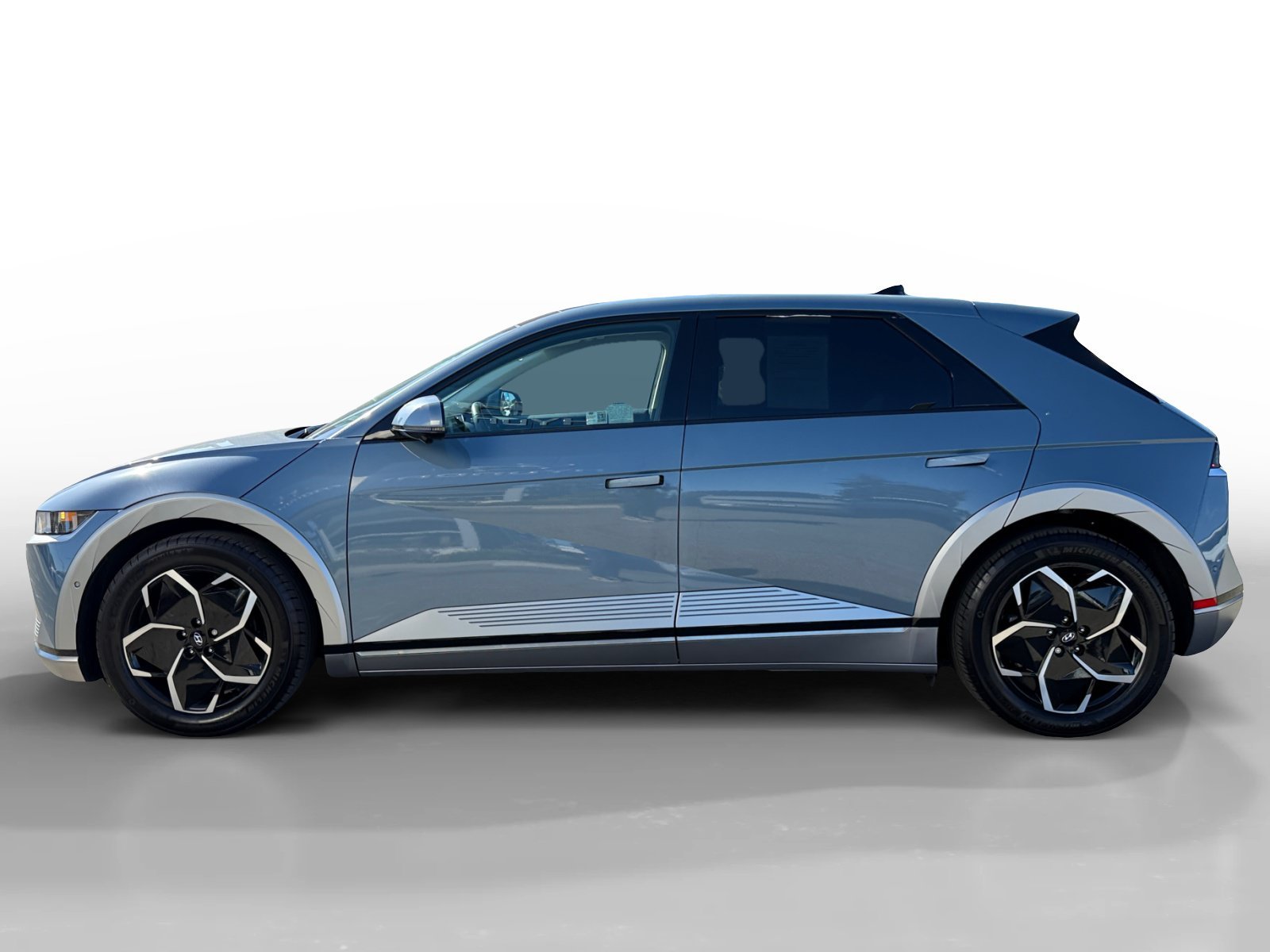 Certified Used 2024 Lucid Blue Hyundai Limited image 2
