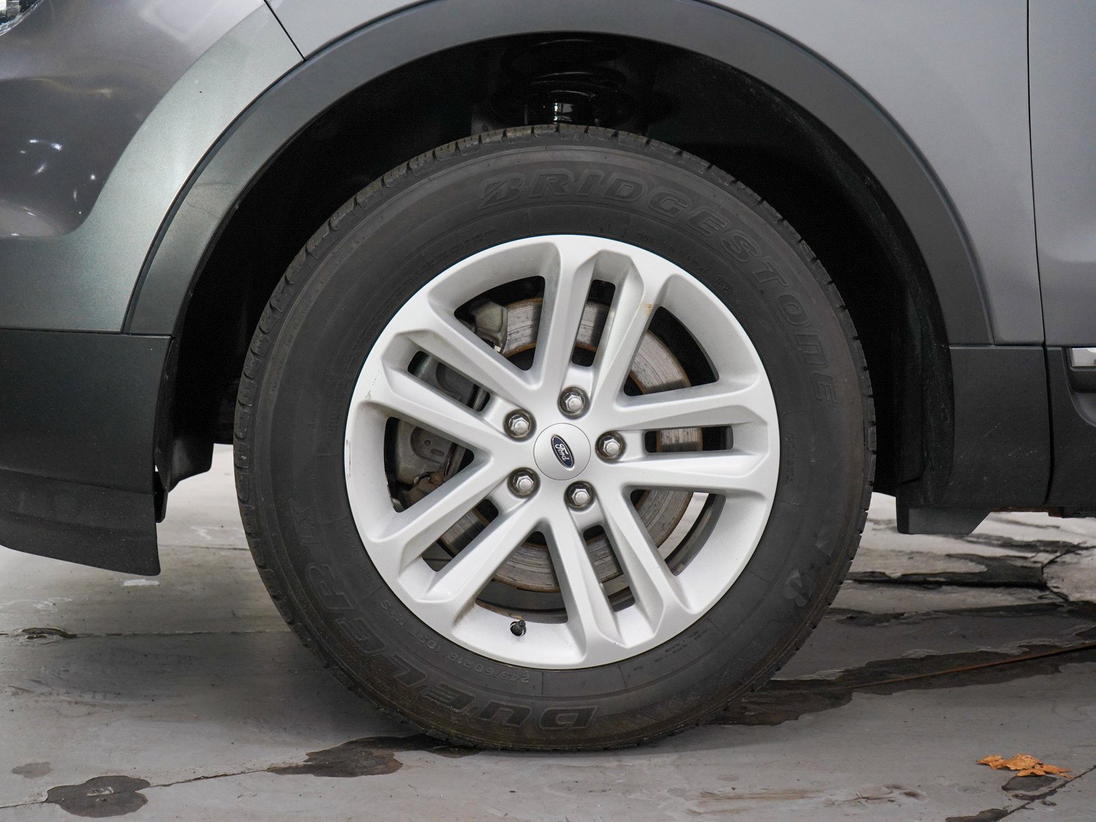 Used 2014 Sterling Gray Metallic Ford 4WD 4dr XLT image 27