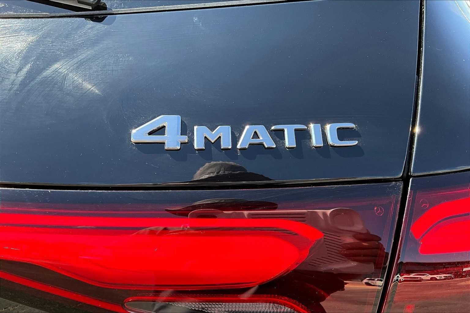 New 2026 Black Mercedes-Benz GLC 300 image 7