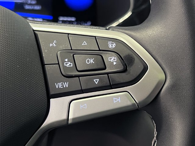 2022 Taos 1.5T SE Black · photo 22