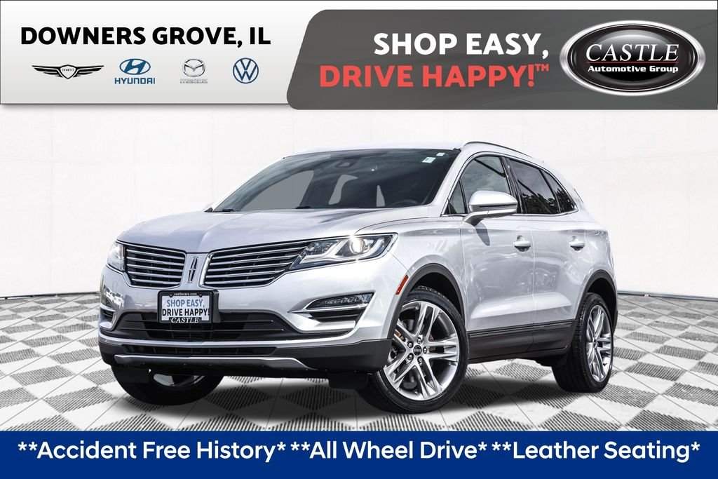 Used 2017 Silver Lincoln Reserve image 1
