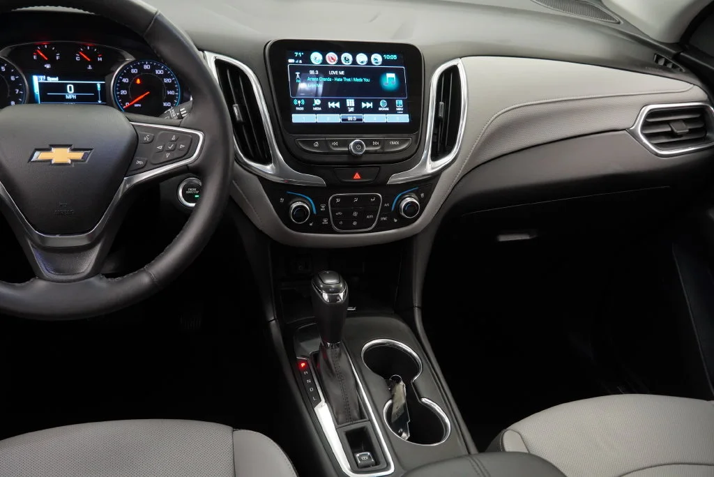 Used 2018 Beige Chevrolet Premier image 21
