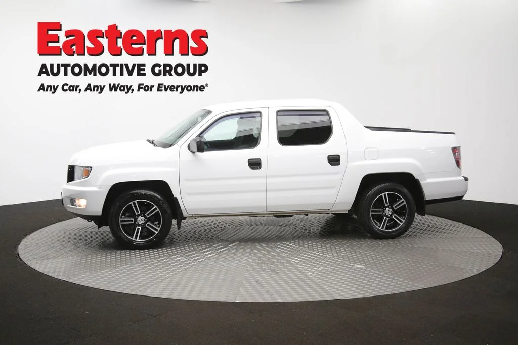 Used 2014 White Honda Sport image 57