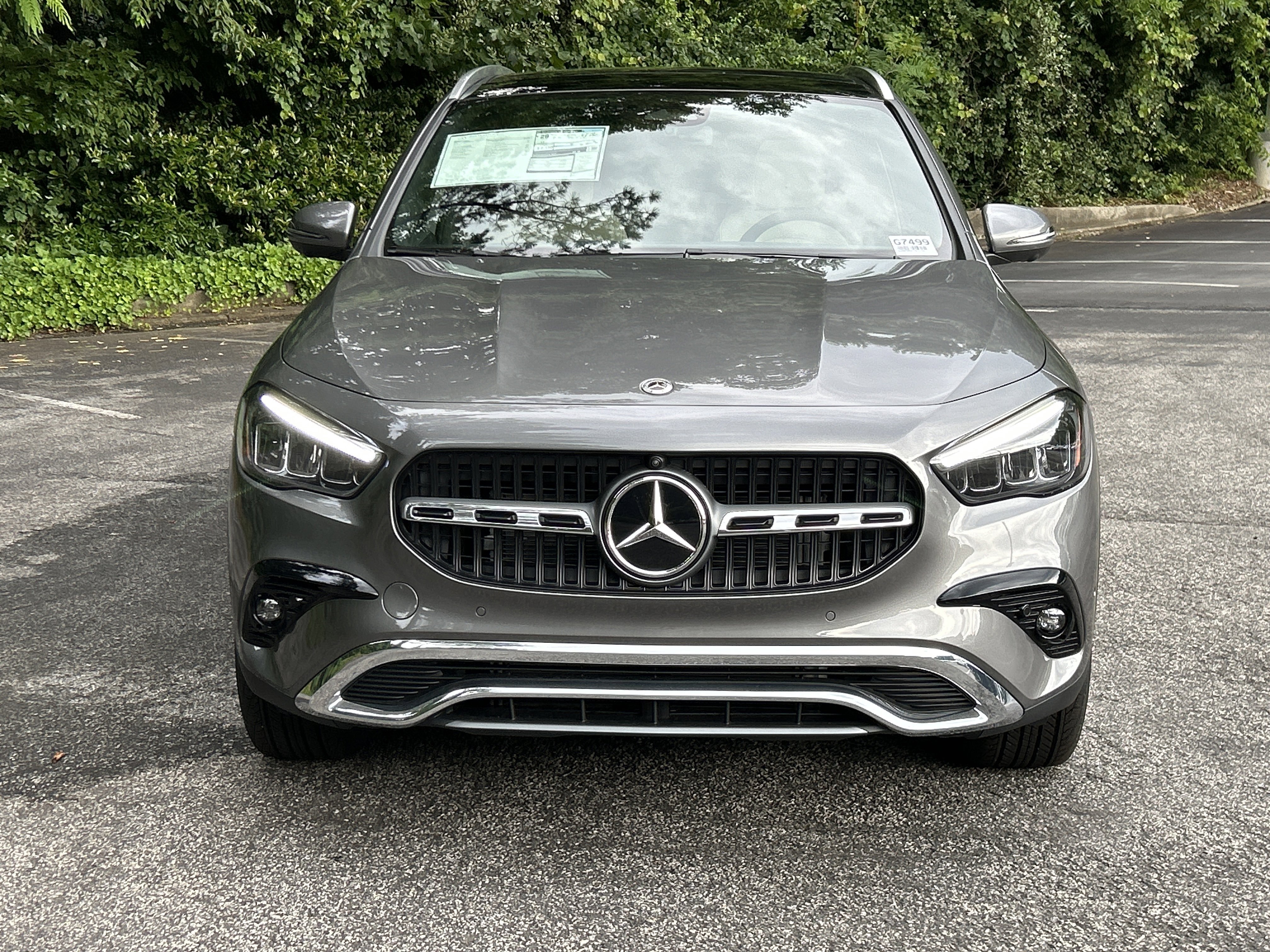 New 2026 Mountain Grey Metallic Mercedes-Benz GLA 250 SUV image 3