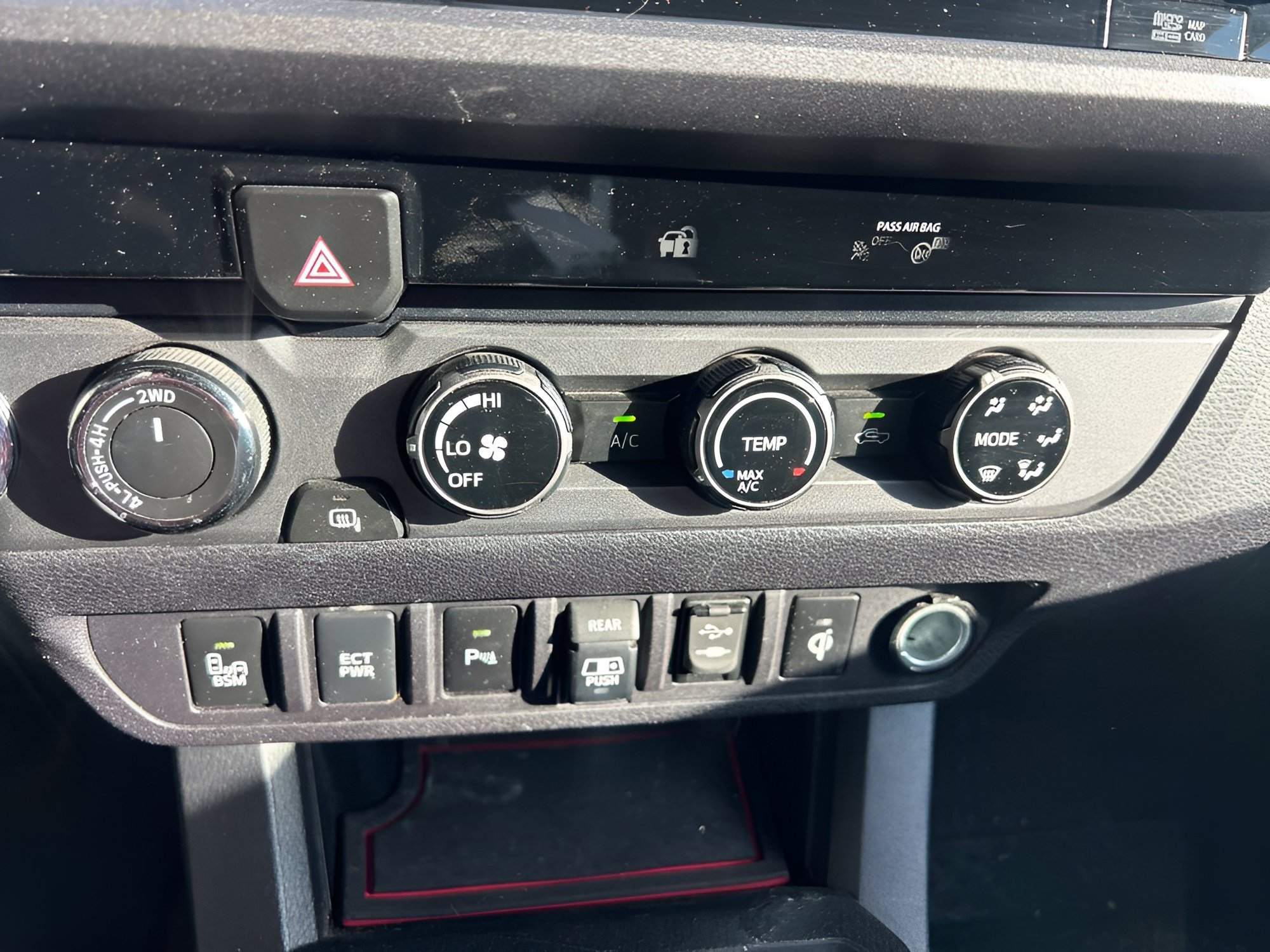 Used 2018 Super White Toyota TRD Sport image 25