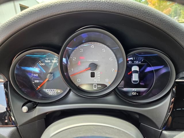 Used 2015  Porsche S image 29