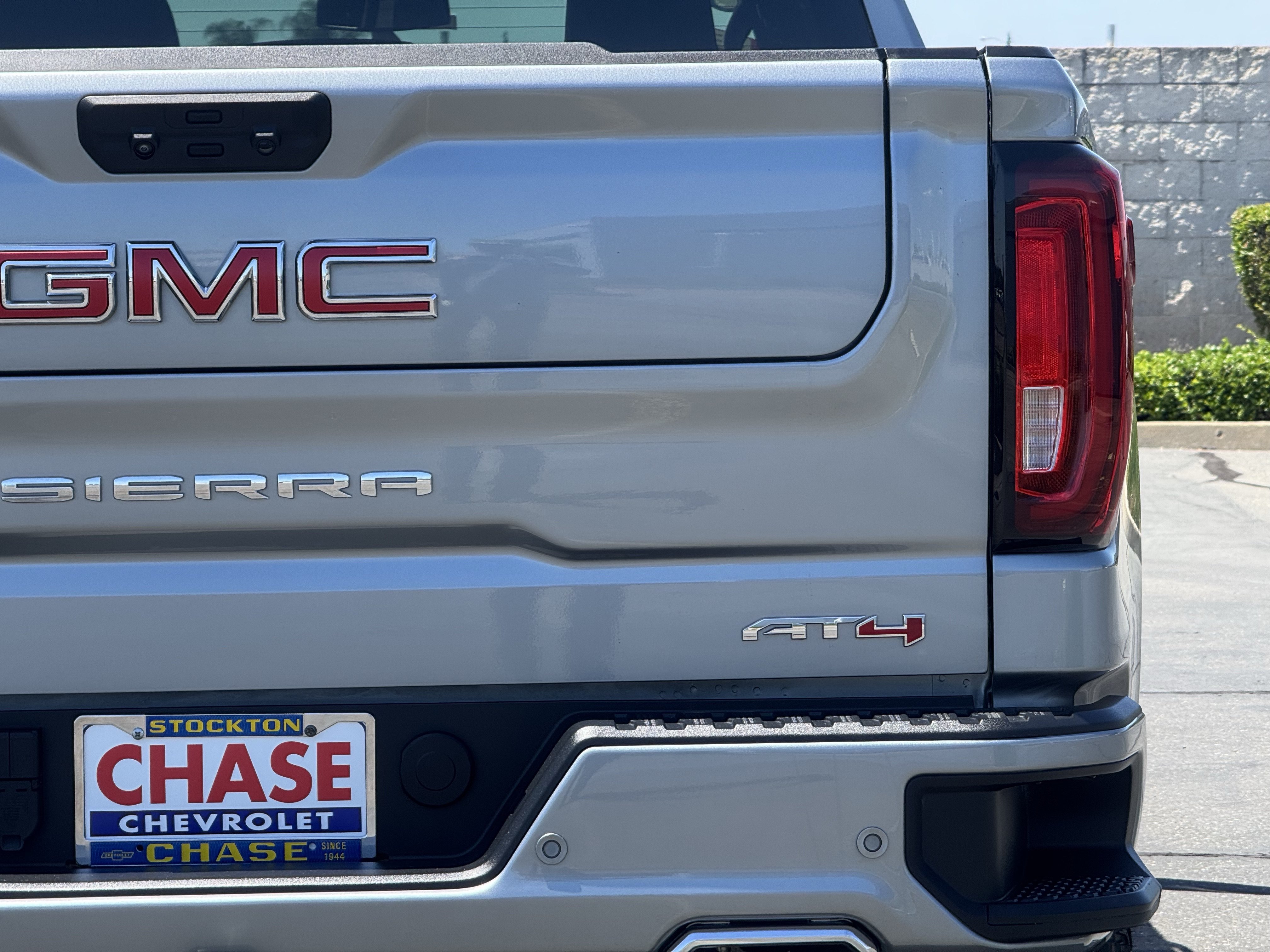 2025 GMC Sierra 1500 AT4 - Photo 7