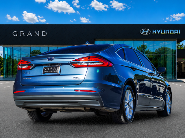 Used 2019 Blue Ford SEL image 5