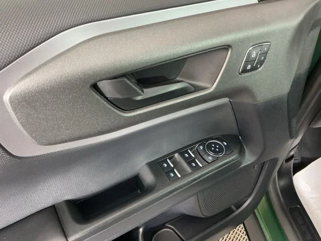 Used 2025 Green Ford Outer Banks image 15