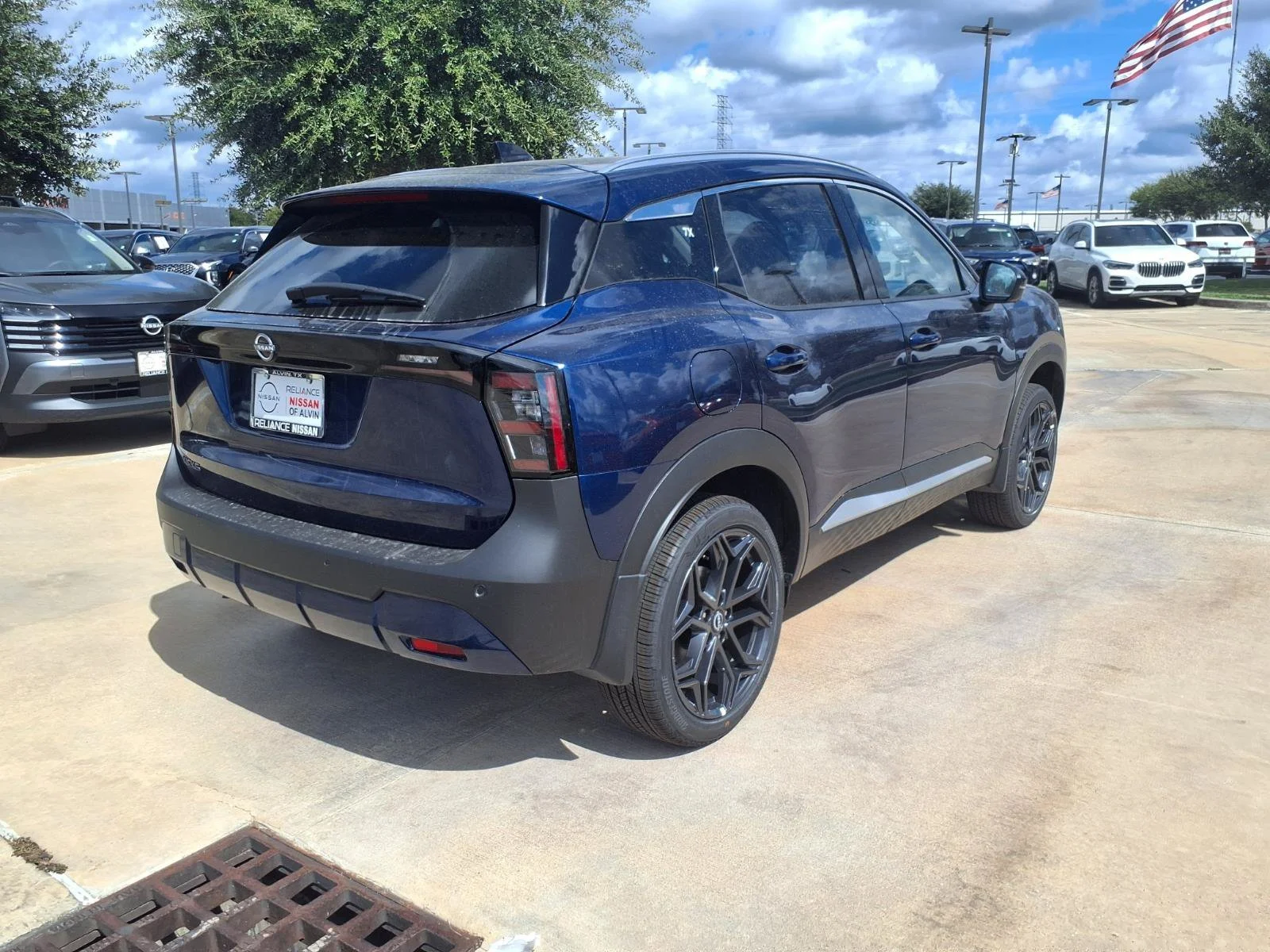 New 2027 Deep Blue Pearl Nissan SR image 2