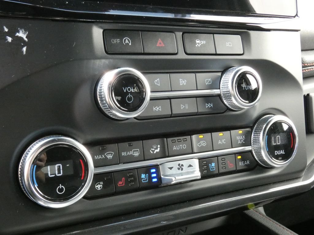 Used 2023 White Ford Limited image 26