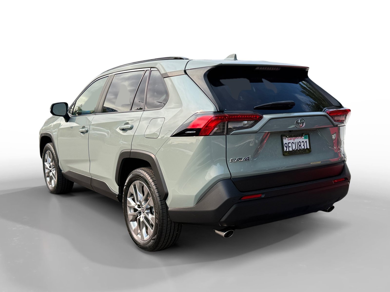 Used 2023 Lunar Toyota XLE Premium image 3