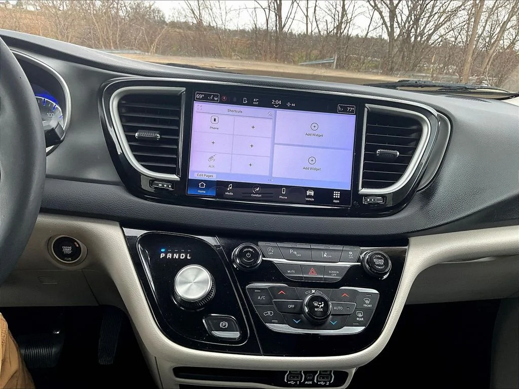 Certified Used 2024 White Chrysler Touring L image 19