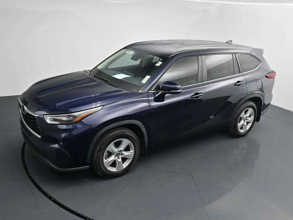 Used 2023 Blue Toyota LE image 12