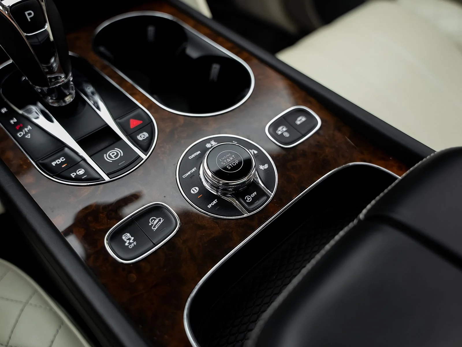 Used 2018 Gray Bentley W12 image 50