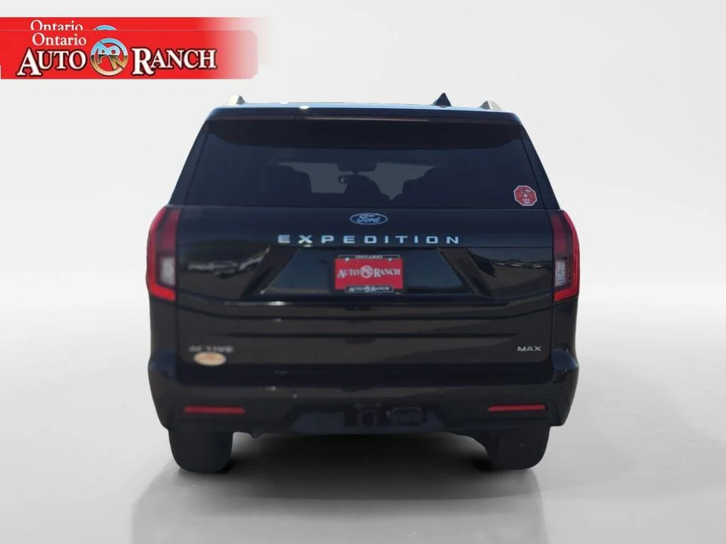 New 2026 AGATE BLACK METALLIC Ford Active image 4