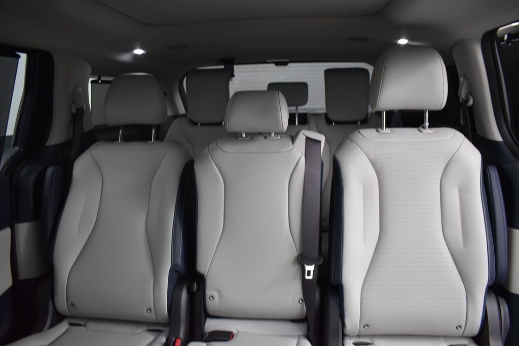New 2026 Ivory Silver Kia SX Prestige image 18