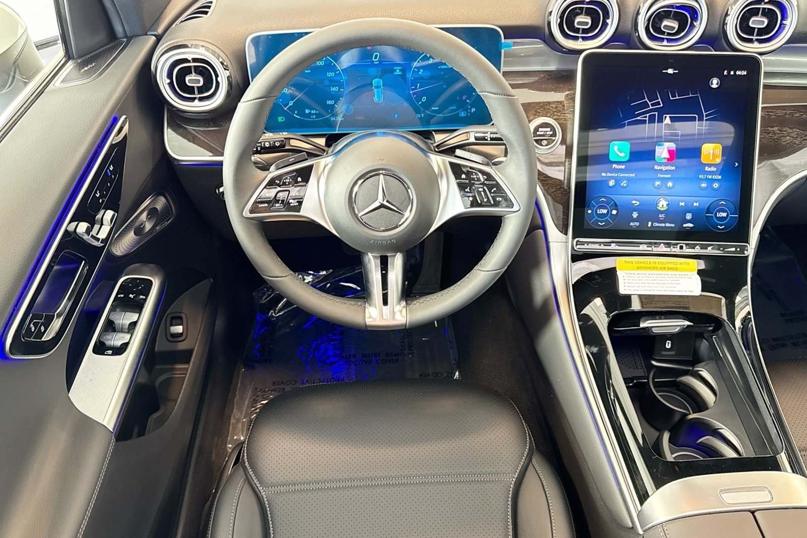 New 2026 MANUFAKTUR Moonlight White Metallic Mercedes-Benz GLC 300 image 20