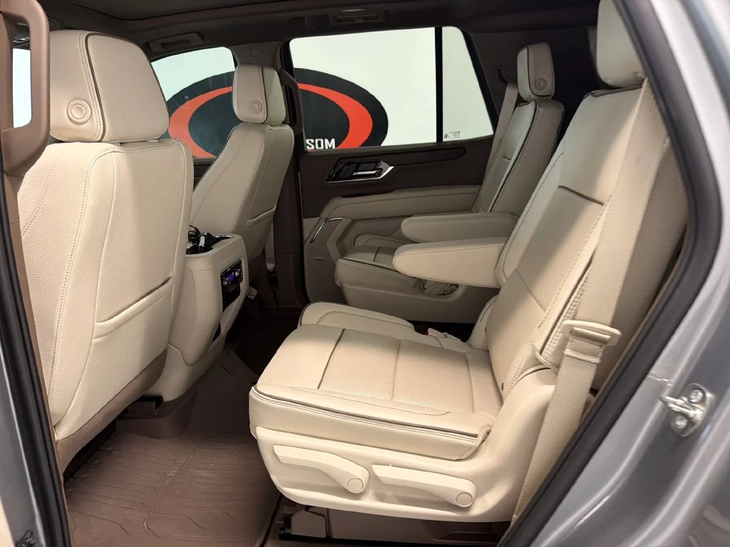Used 2025 Sterling Metallic GMC Denali image 15