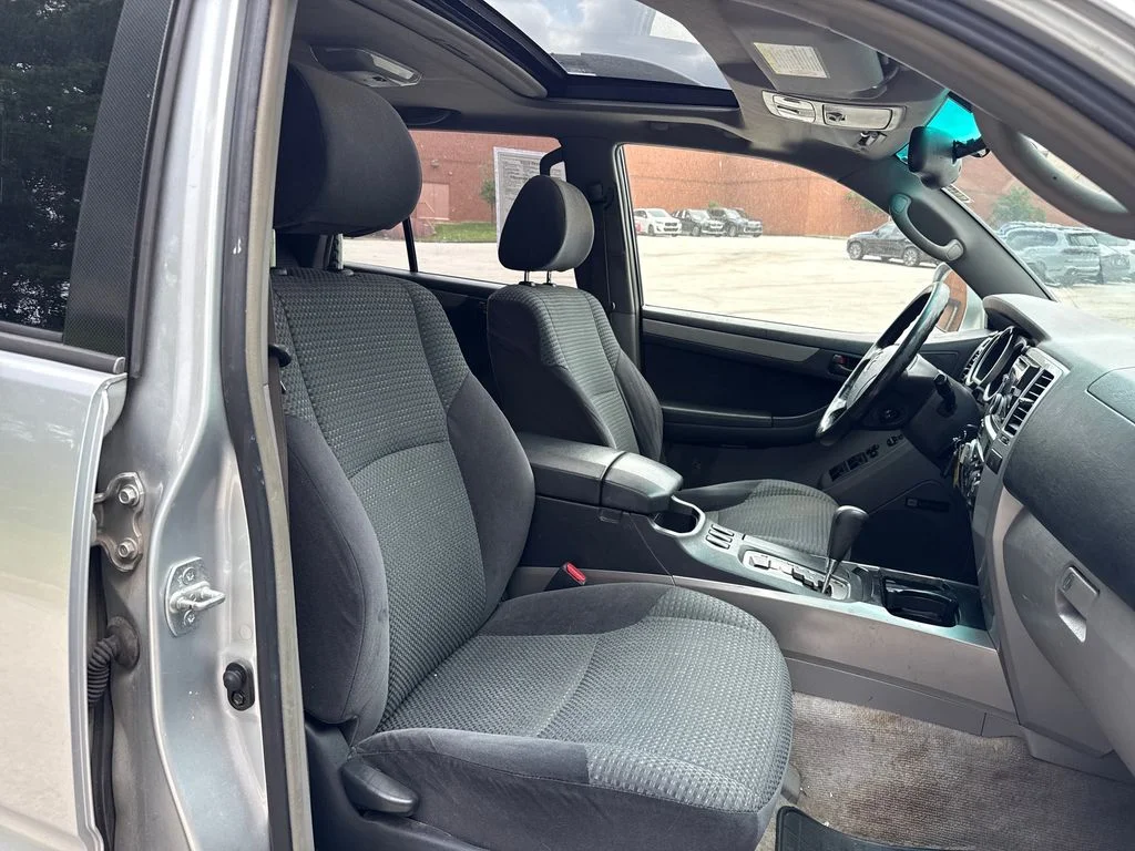 Used 2004  Toyota SR5 Sport image 24