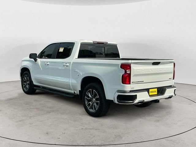 Used 2025 White Chevrolet RST image 7