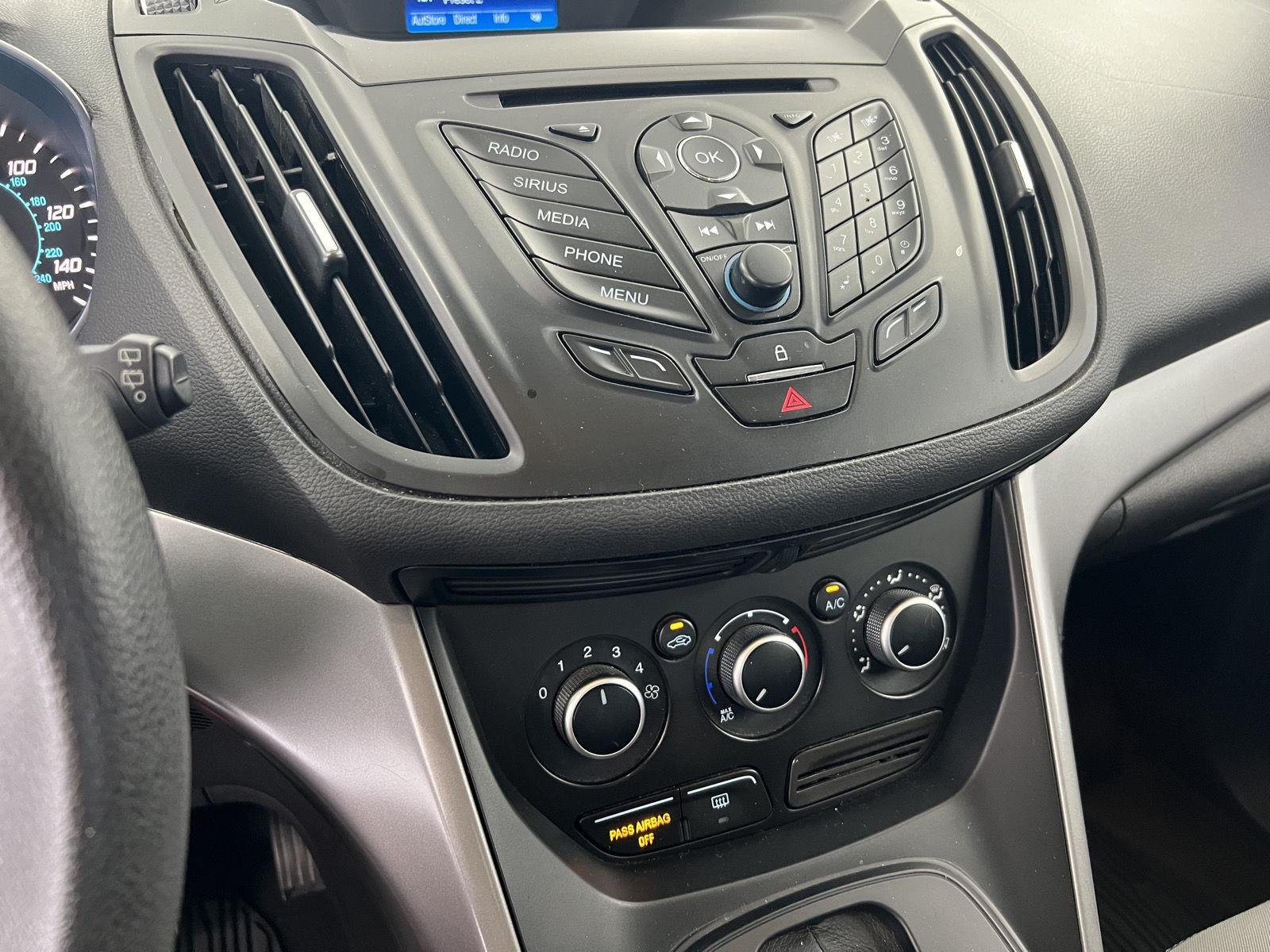 Used 2016 Shadow Black Ford SE image 17