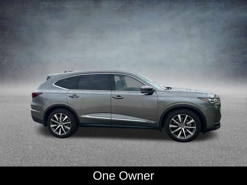 Used 2025 Liquid Carbon Metallic Acura Technology Package image 3