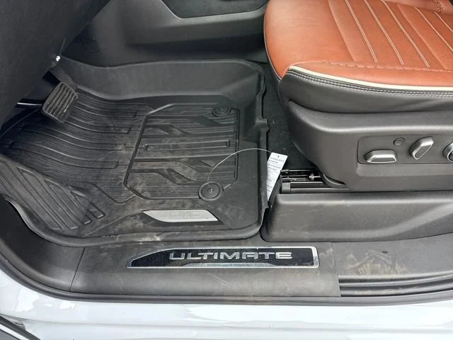 2026 GMC Sierra 3500HD Denali Ultimate - Photo 12